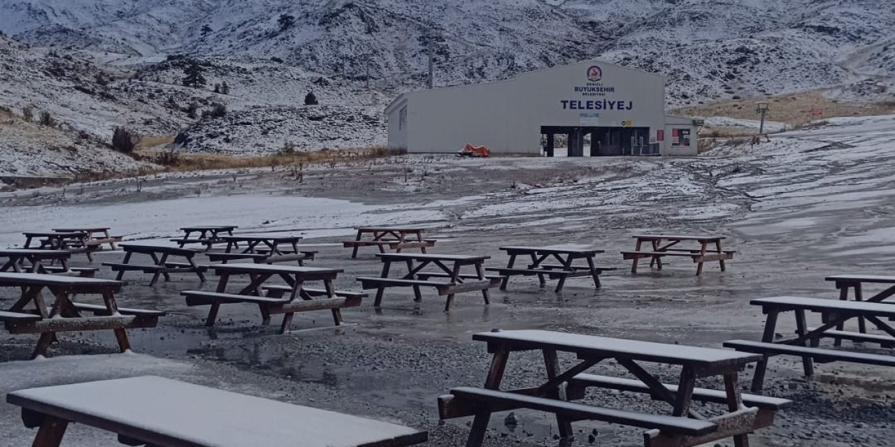 Denizli’ye mevsimin ilk karı düştü