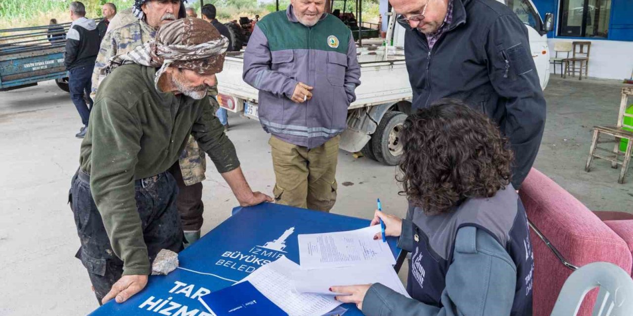 Büyükşehir’den yangından etkilenen üreticilere yem desteği