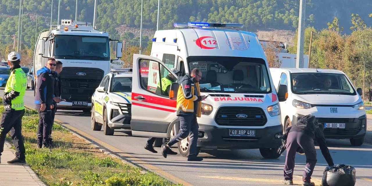 Muğla’da motosiklet ile otomobil çarpıştı: 1 yaralı
