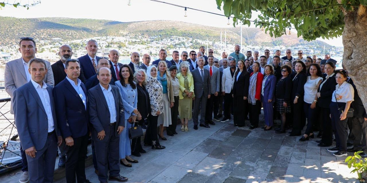 Bodrum’da 56 mahalle muhtarı için anlamlı kutlama