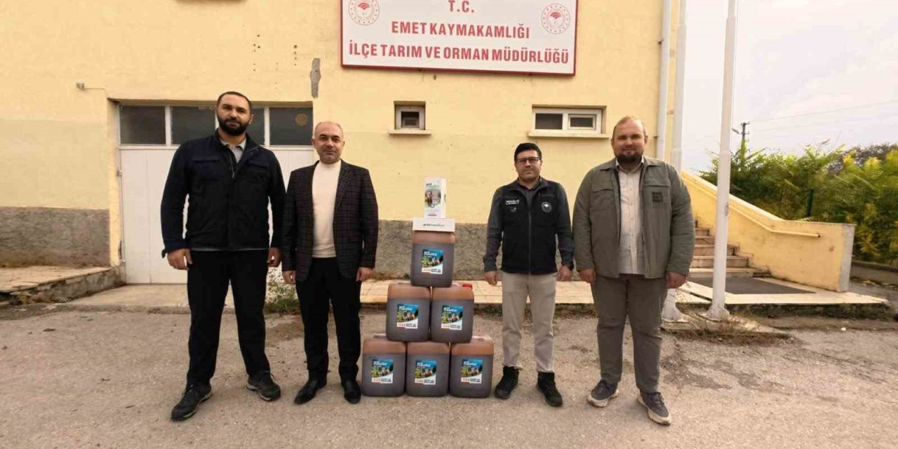 Emet’te 10 süt işletmesine antimastitör cihazı desteği