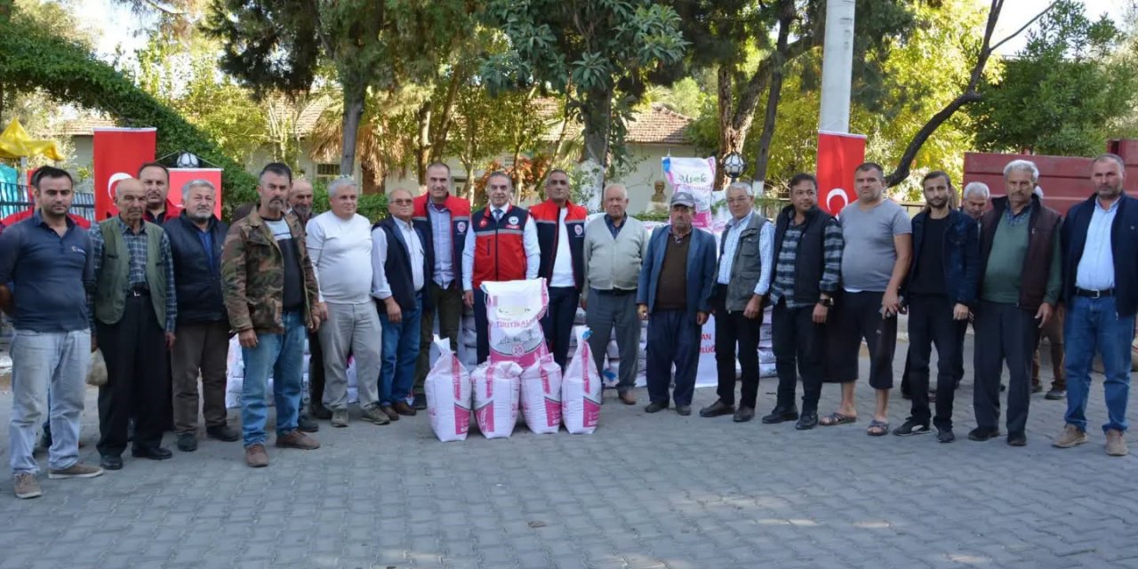 Çine’de 40 üreticiye 5,5 ton yem bitkisi tohumu desteği