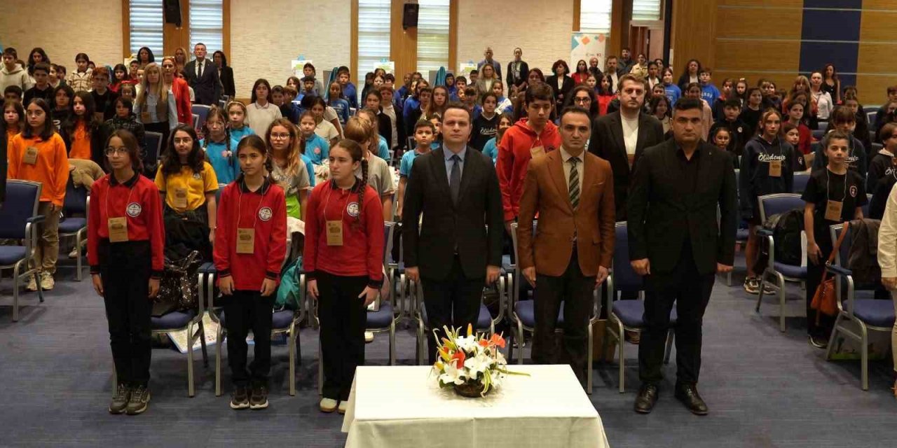Muğla’da 60 öğrenci Çocuk İklim Zirvesi’nde gelecek için çözüm önerileri geliştirdi