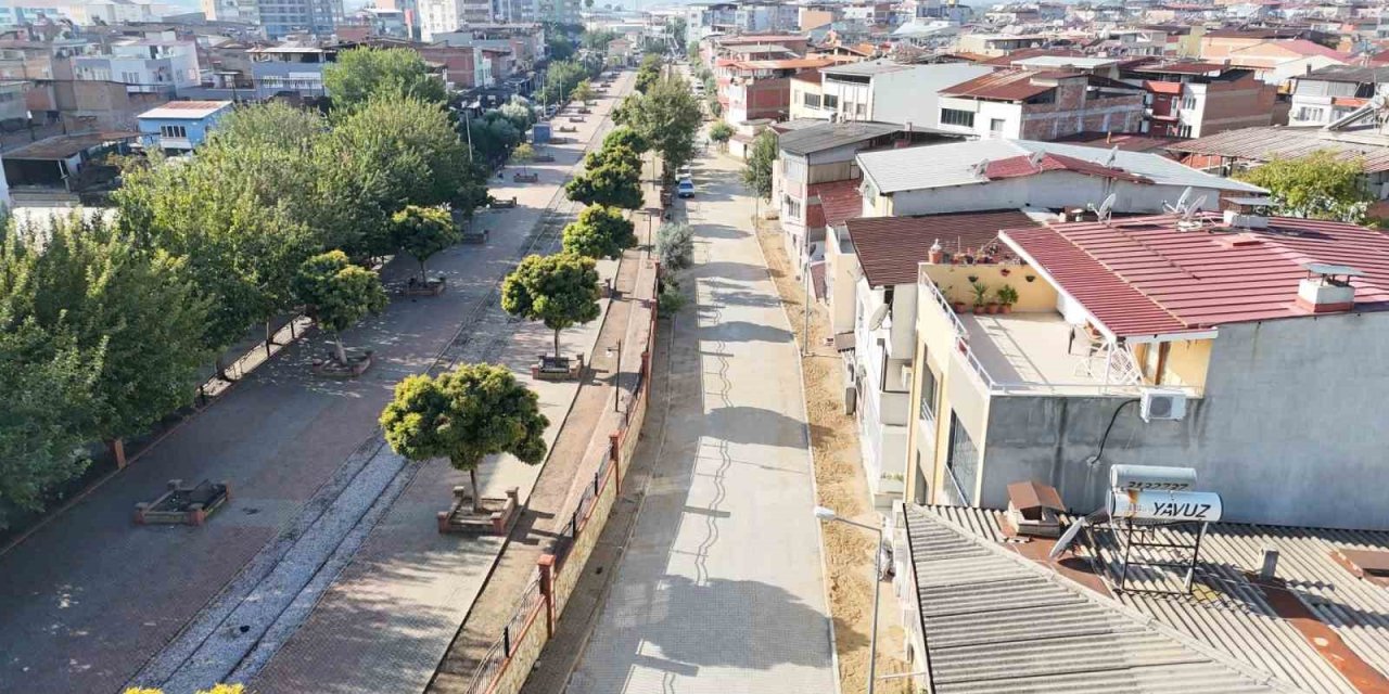 Nazilli Belediyesi’nin yol çalışmaları sürüyor