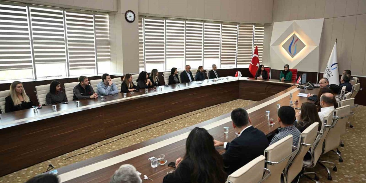 Gençler yeşil dönüşümü sahada öğrenecek