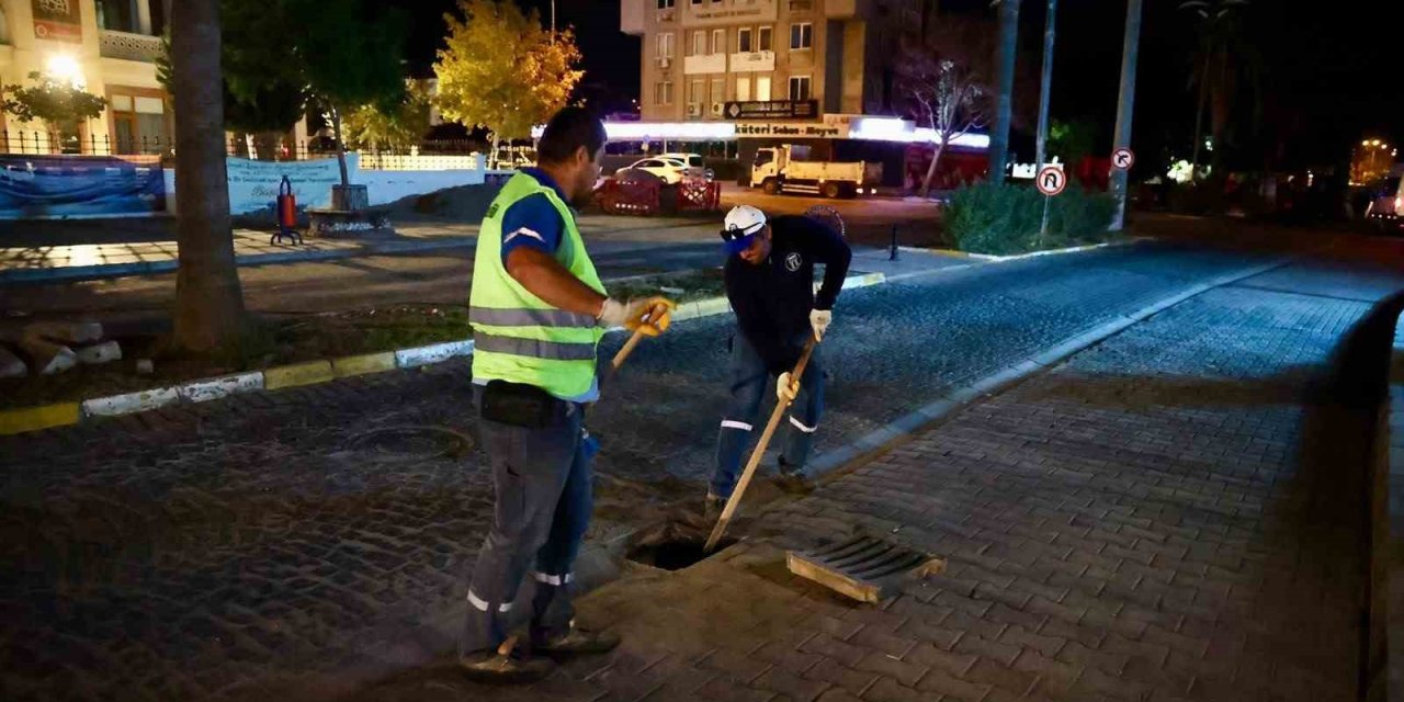 Didim Belediyesi’nden yağış öncesi temizlik