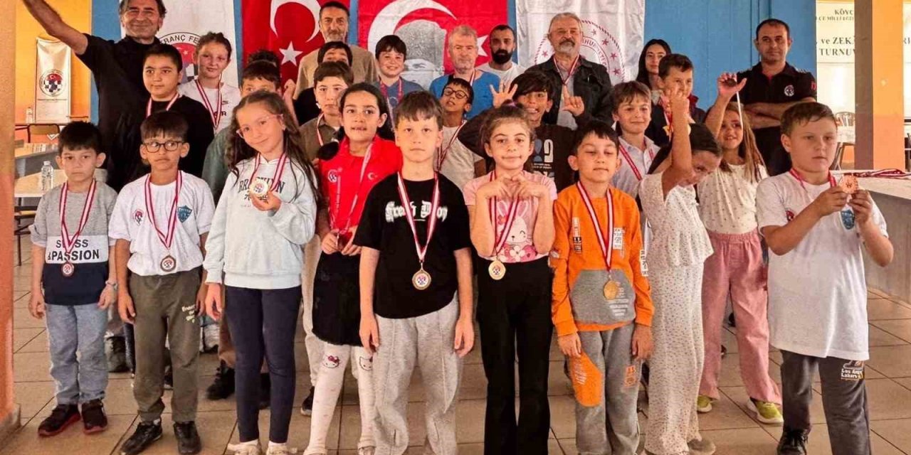Köyceğiz’de Cumhuriyet coşkusu satrançla buluştu