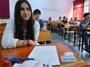 Afyonkarahisar’da 11 Bin 254 Öğrenci TEOG Sınavına Girdi