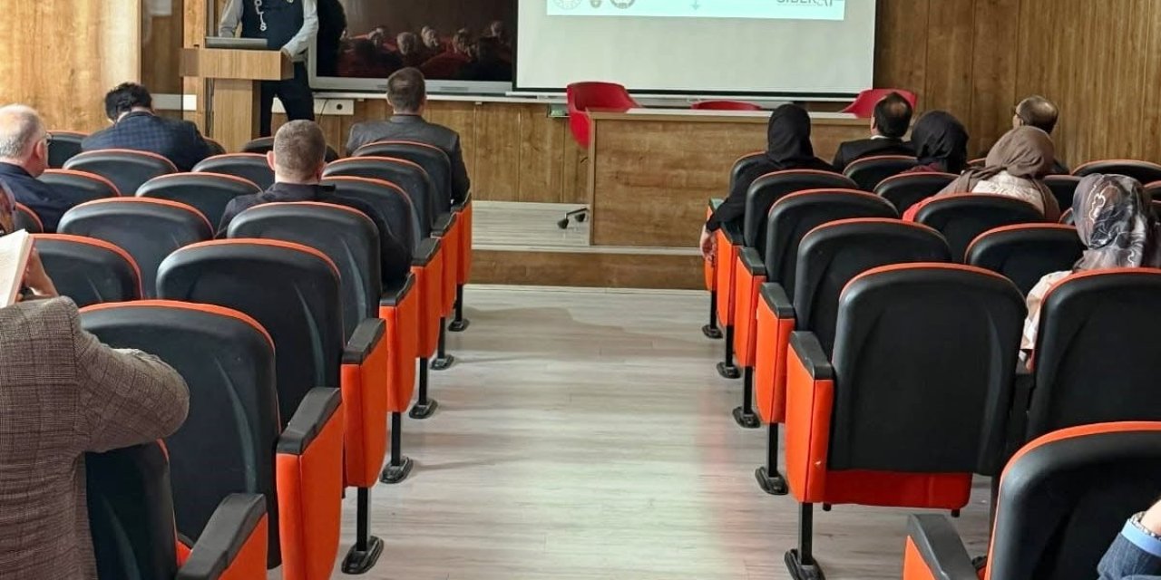 Emet’te öğretmenlere siber güvenlik eğitimi