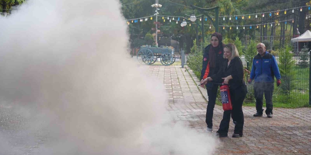 Gündüz bakımevinde deprem ve yangın tatbikatı