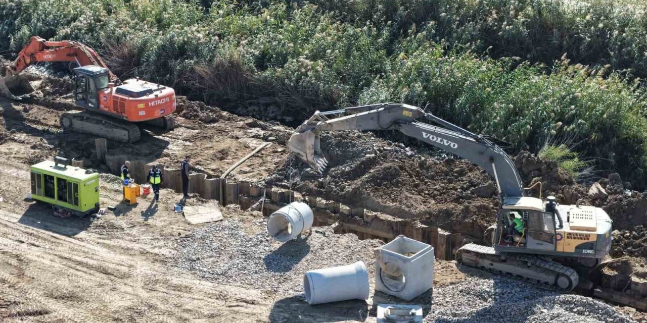 İncirliova’da 1,3 milyar liralık altyapı yatırımı sürüyor