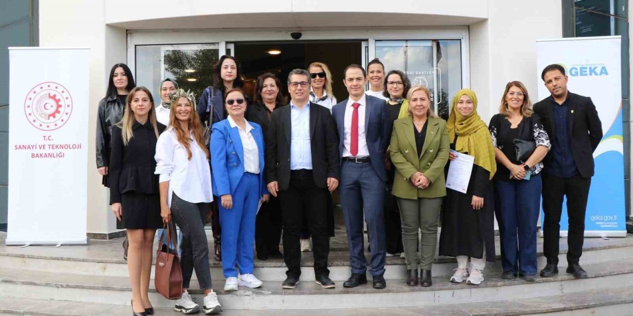Aydın’da kadın zeytinyağı operatörleri belgelerini aldı