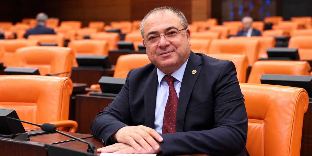 Karakoz: “Cumhuriyet, bu milletin en büyük kazanımıdır”