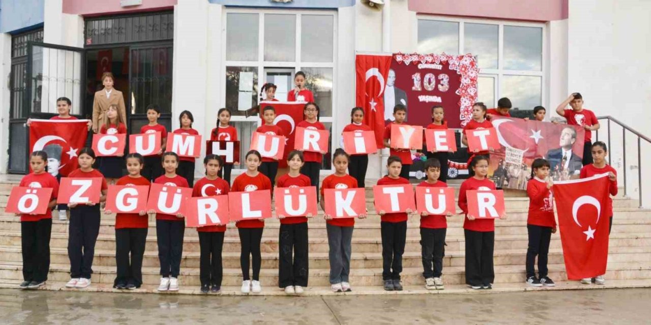 Manisa’da okullarda cumhuriyet coşkusu yaşandı