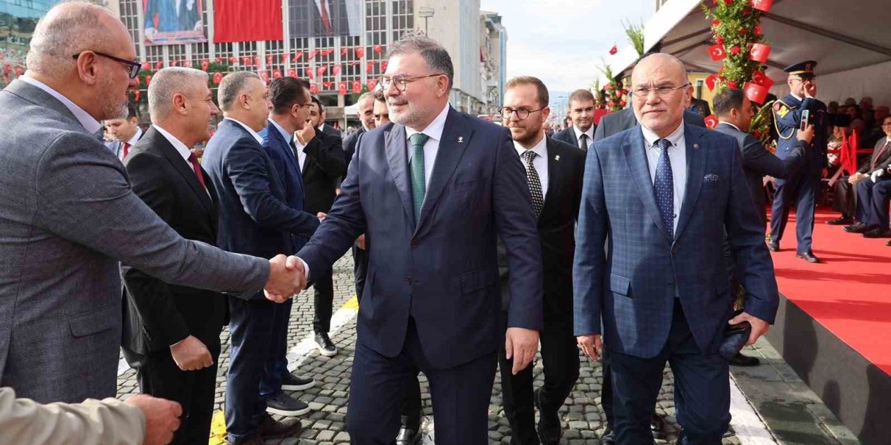 AK Parti İzmir İl Başkanı Saygılı: "Cumhuriyet hepimizin ortak emaneti, Türkiye hepimizin ortak geleceğidir"