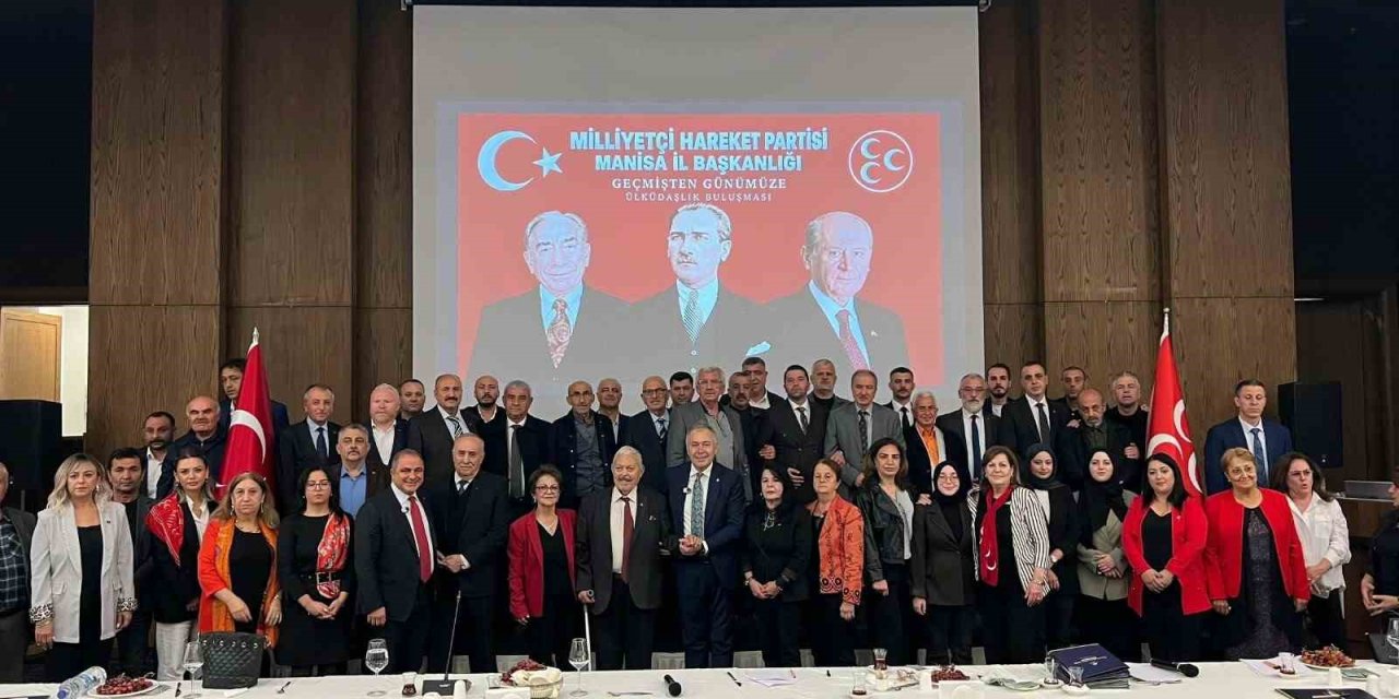 MHP Manisa bir ilki gerçekleştirerek dünün ve bugünün kadrolarını buluşturdu