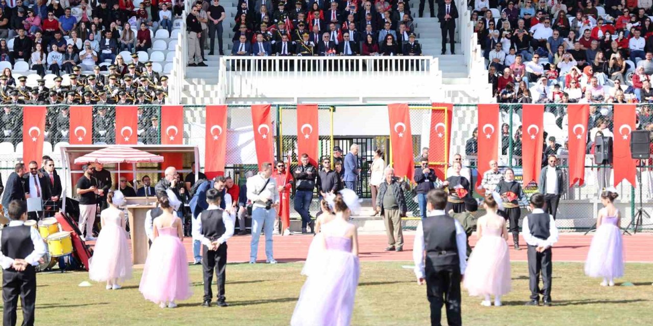 Söke’de Cumhuriyet Bayramı büyük coşkuyla kutlandı