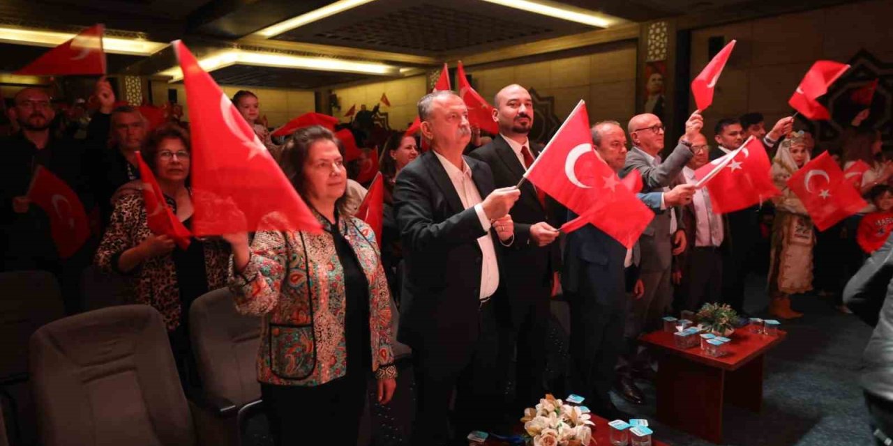 Yunusemre’de cumhuriyet coşkusu müzik ve gösterilerle yaşandı