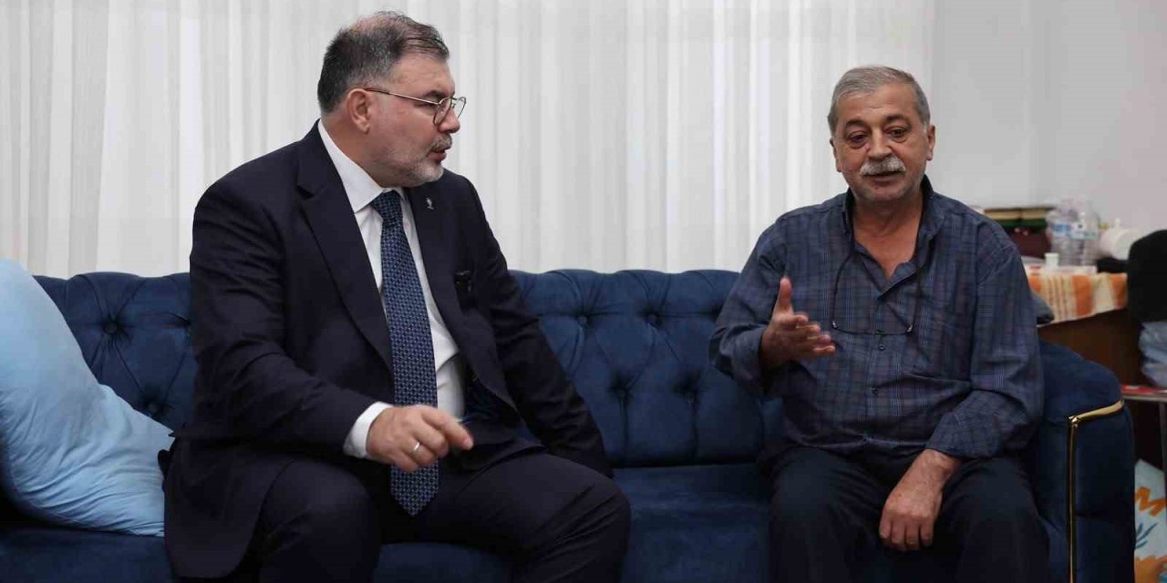 Başkan Saygılı, Bayraklı’da depremzede aileleri ziyaret etti