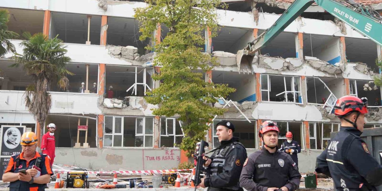 İzmir depreminin 6’ıncı yılında dev tatbikat