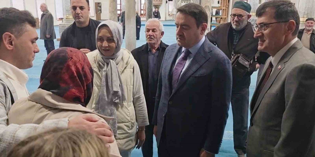 Kütahya’nın duayen çini sanatçısı Hamza Üstünkaya vefatının birinci yılında dualarla anıldı