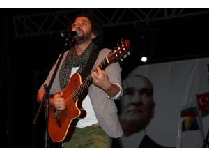 İzmir’de Fettah Can Rüzgarı