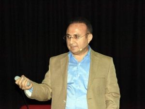 Akdoğan’dan ’Çocuğunuz İlkokula Hazır Mı’ Konferansı