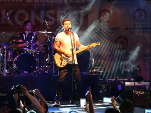 Denizli Kolpa Ve Fettah Can’la Coştu