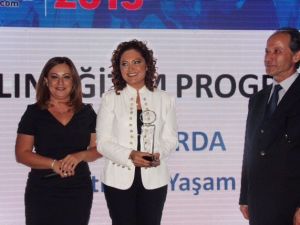 ‘Eğitimde Başarı Ödülleri’ Sahiplerini Buldu