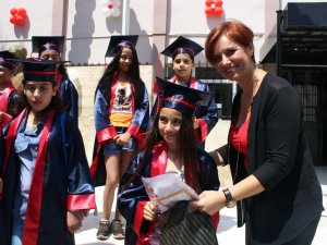 İzmir’de 672 Bin 580 Öğrenci Karne Aldı