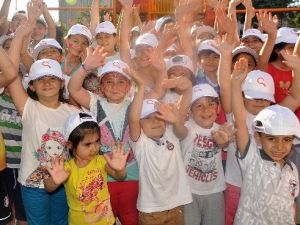 Vizyon Koleji İle ‘Mendil Kapmaca’