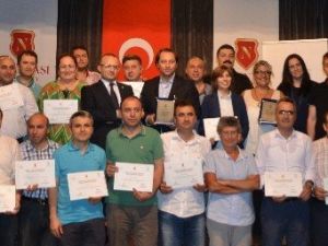 Eğitimin Liderleri Sertifikalarını Aldı