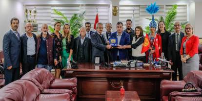 KIBATEK şiir dinletisi Kınık'ta gerçekleştirildi