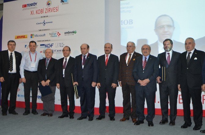 11. KOBİ ZİRVESİ, DEDEMAN OTEL’DE TÜRKİYE KÜÇÜK VE ORTA ÖLÇEKLİ İŞLETMELER, SERBEST MESLEK MENSUPLARI VE YÖNETİCİLER VAKFI (TOSYÖV), TÜRKİYE ODALAR VE BORSALAR BİRLİĞİ (TOBB) VE KOSGEB İŞBİRLİĞİ İLE GERÇEKLEŞTİRİLDİ.