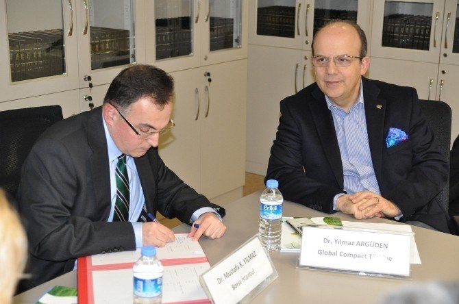 2013 YILINDA KURULAN SÜRDÜRÜLEBİLİRLİK PLATFORMU, ÜYELERİN 3 MART 2015 TARİHİNDE GERÇEKLEŞTİRDİKLERİ TOPLANTIDA İMZALADIKLARI ‘SÜRDÜRÜLEBİLİRLİK PLATFORMU BİLDİRGESİ’ İLE RESMİYET KAZANDI.