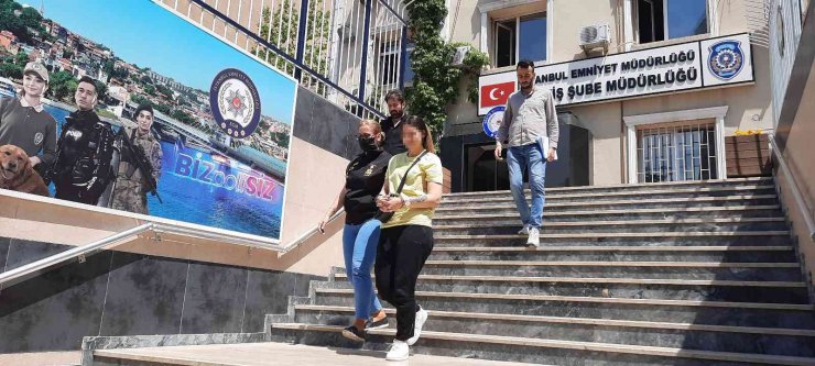 İstanbul’da turistlerin çantalarını yankesicilik yöntemi ile çalan kadın yakaladı