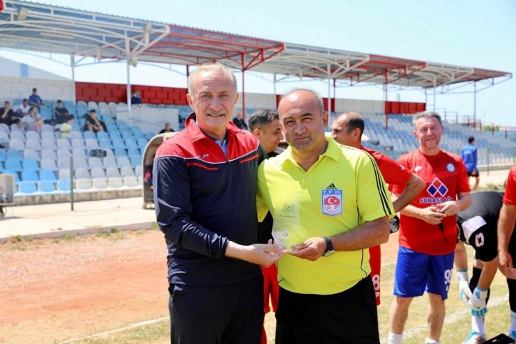 Didim’de Masterler Futbol Şenliği gerçekleştirildi