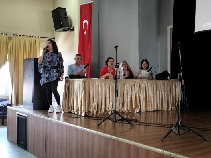 İzmir’de Geleneksel Gençlik Günleri düzenlendi