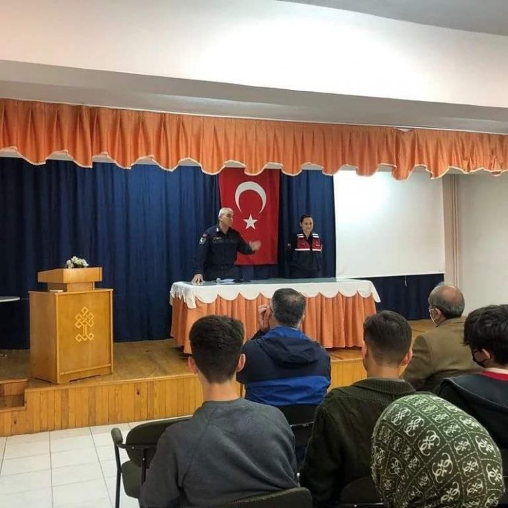 Köyceğiz Anadolu İmam Hatip Lisesi Jandarmayı konuk etti