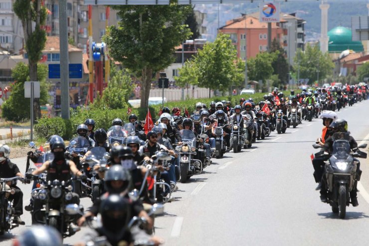 Pamukkale’de 600 motosikletli şölen oluşturdu