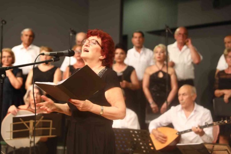 Türkiye’nin türküleri Didim’de seslendirildi