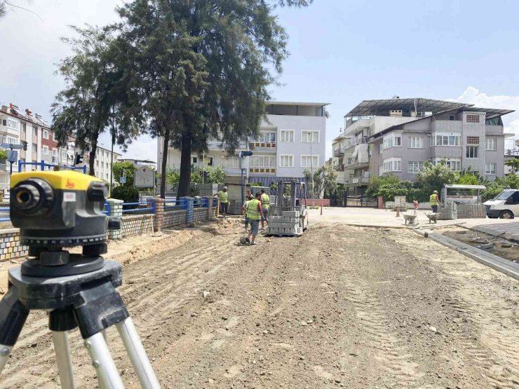 Aydın Büyükşehir Belediyesi, Fatih Mahallesi’nde yolları ve altyapıyı yeniliyor