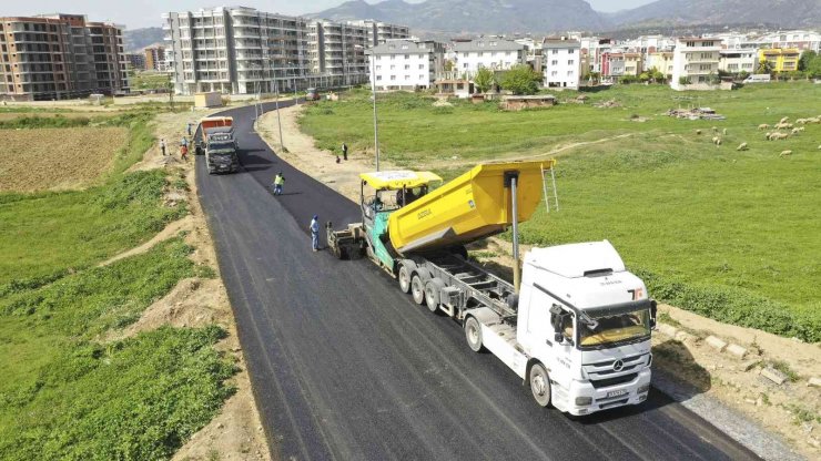 Aydın Büyükşehir Belediyesi, il genelinde yolları yeniliyor