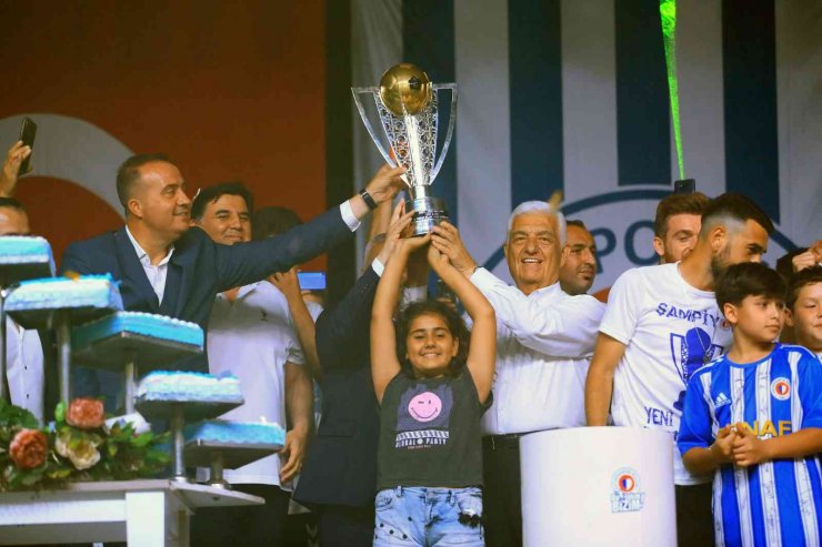 Başkan Gürün, Fethiyespor’un şampiyonluk kutlamalarına katıldı