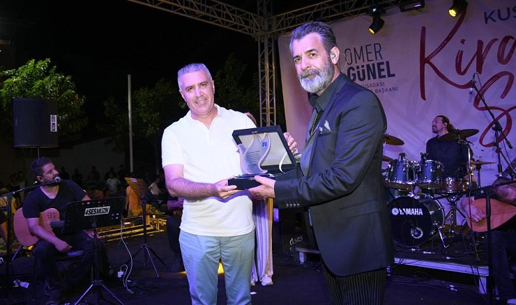 kiraz-senligi-coskuyla-kutlandi-3.jpg