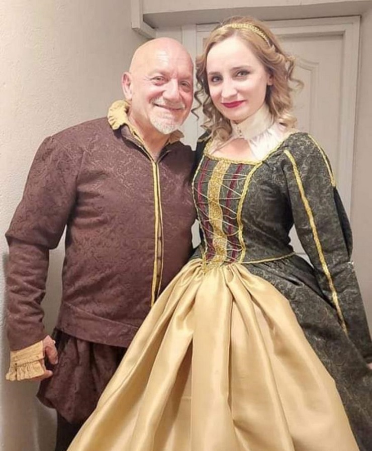 baba-kiz-ayni-sahnede.jpg