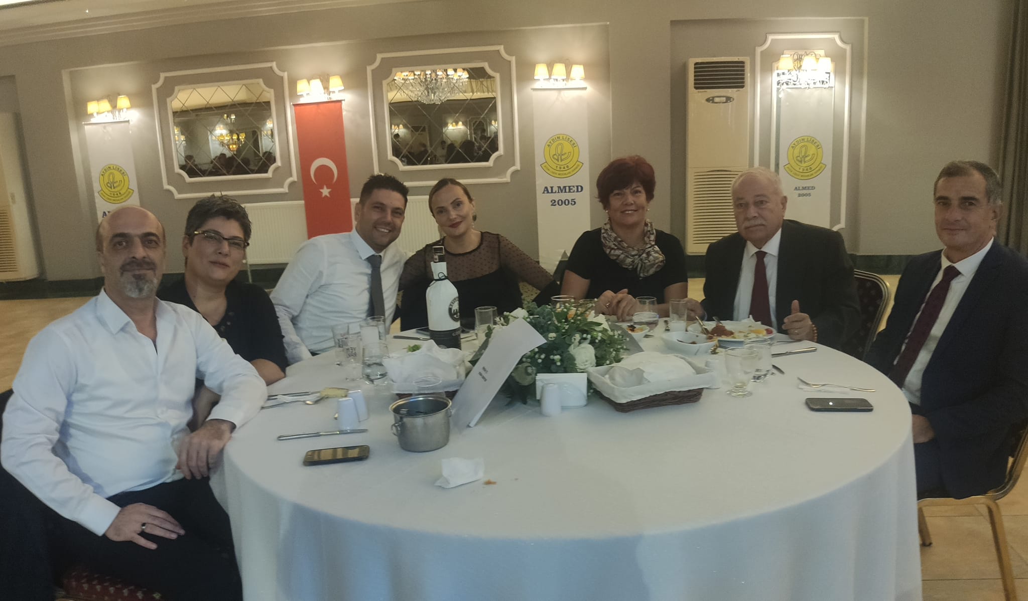 aydin-lisesi-mezunlari-3.jpg
