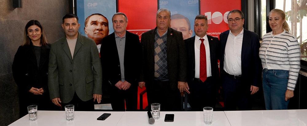 baskan-gunel-rozet-takma-6.jpg