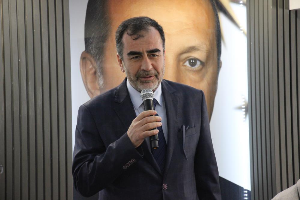 aw365128-01.jpg