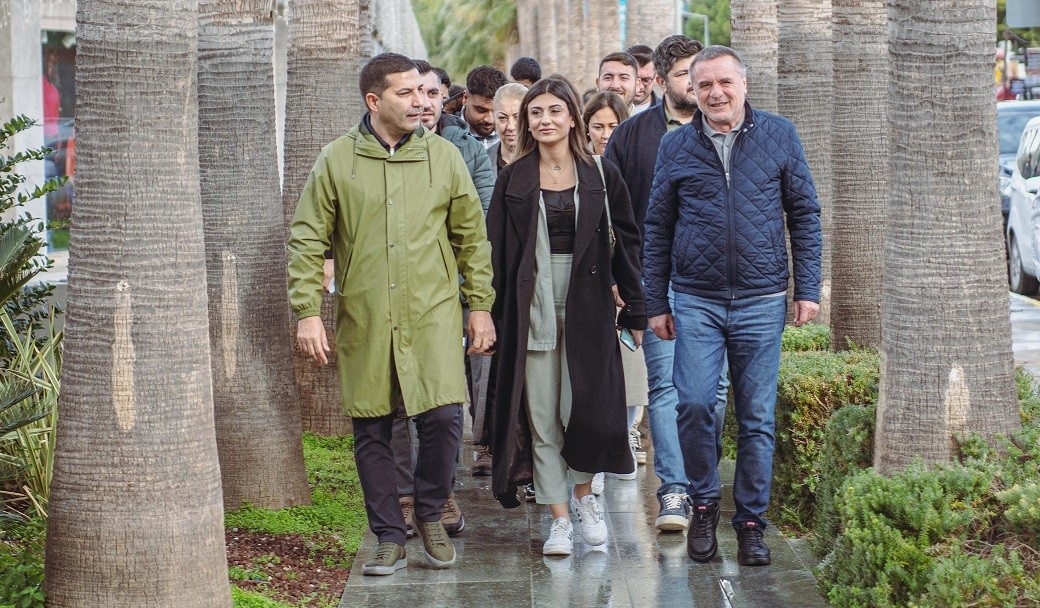 thumbnail-baskan-chp-genclik-kahvalti-6-001.jpg